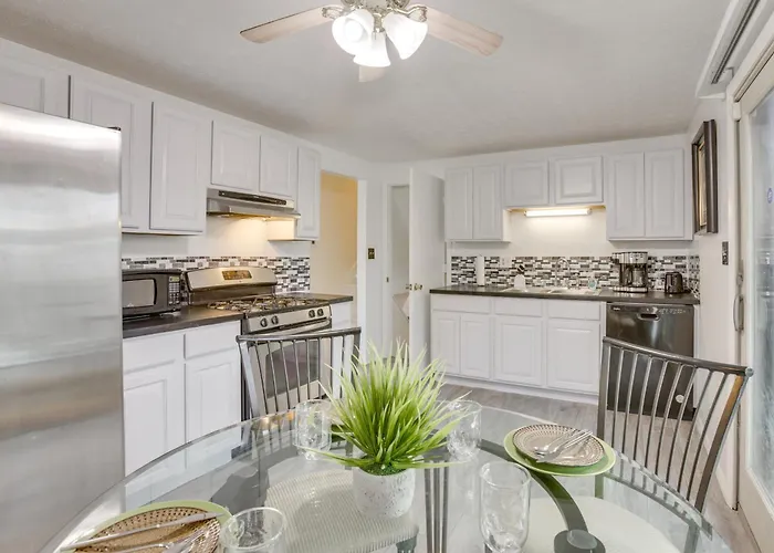 Сasa de vacaciones Explore Columbus! Fully Renovated W/ Yard