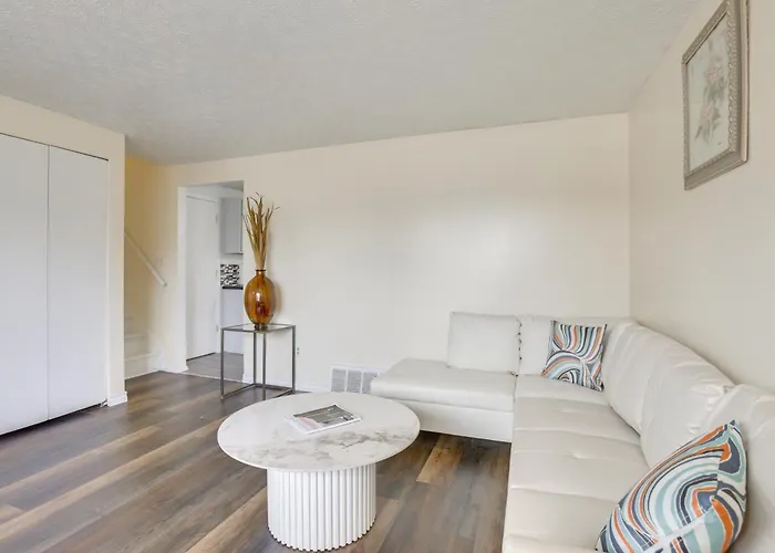 Explore Columbus! Fully Renovated W/ Yard *